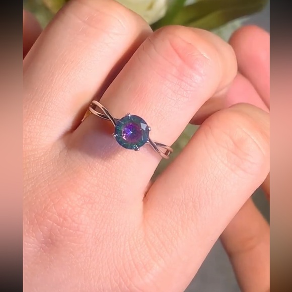 Pretty mystic quartz ring - Picture 3 of 3